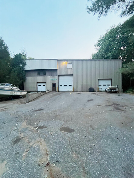 7 Industrial Pky, Brunswick, ME for rent - Building Photo - Image 1 of 5