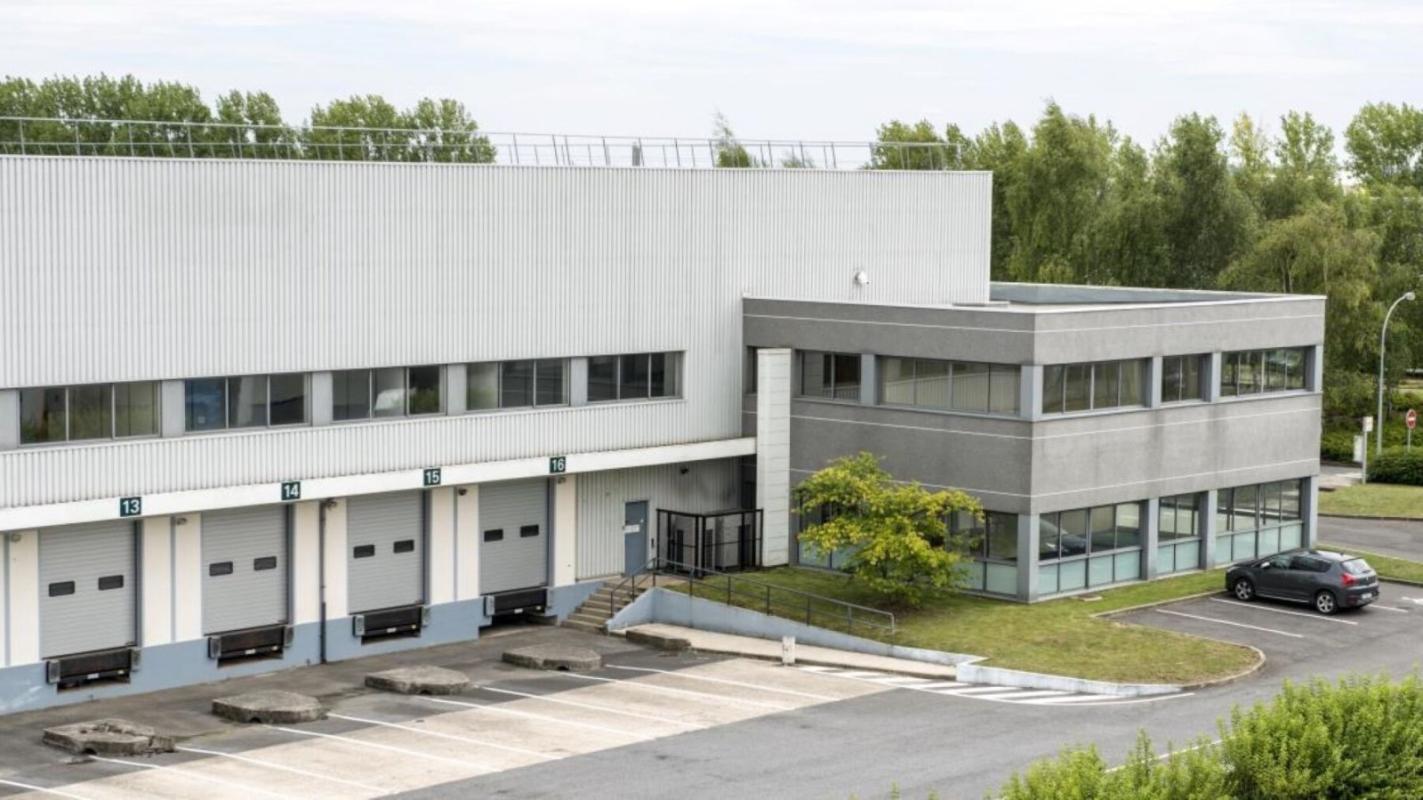 Industrial in Compans to rent Building Photo- Image 1 of 8
