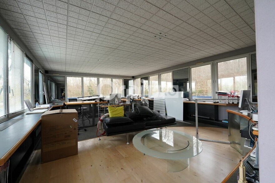 1 Allée De La Combe, Lissieu for sale - Interior Photo - Image 3 of 9