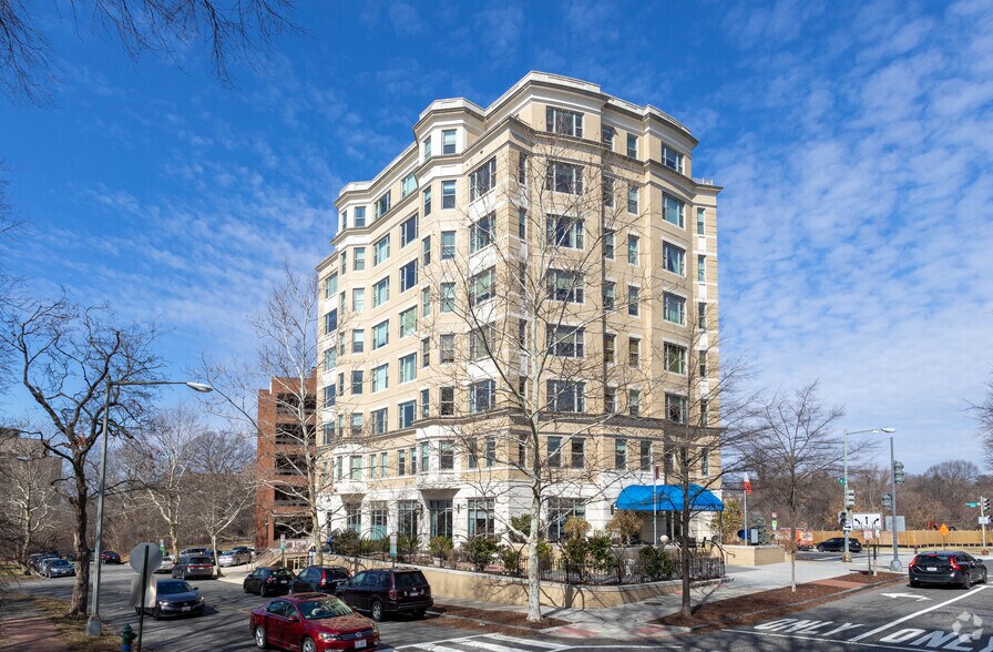 2600 Pennsylvania Ave NW, Washington, DC for sale - Building Photo - Image 1 of 1