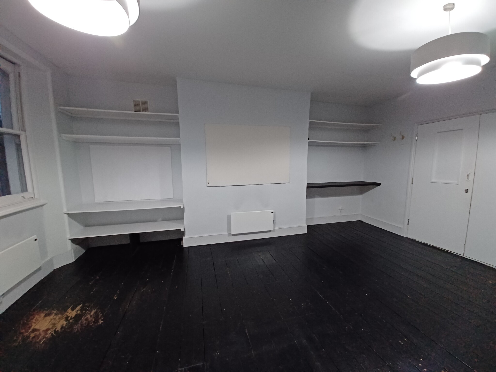 18 All Saints Rd, London to rent Interior Photo- Image 1 of 3