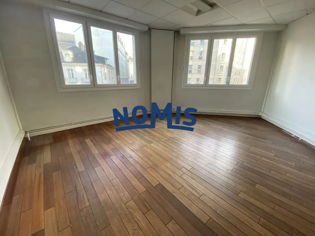 Vente Bureaux 315 m² - Photo 1