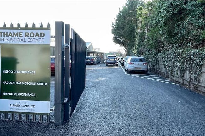 Thame Rd, Haddenham for sale Primary Photo- Image 1 of 1