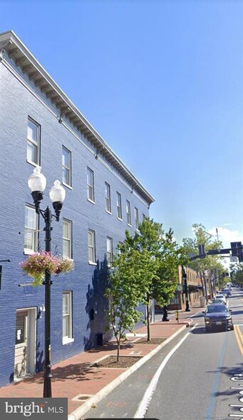 12 N Braddock St, Winchester, VA for rent - Primary Photo - Image 1 of 1