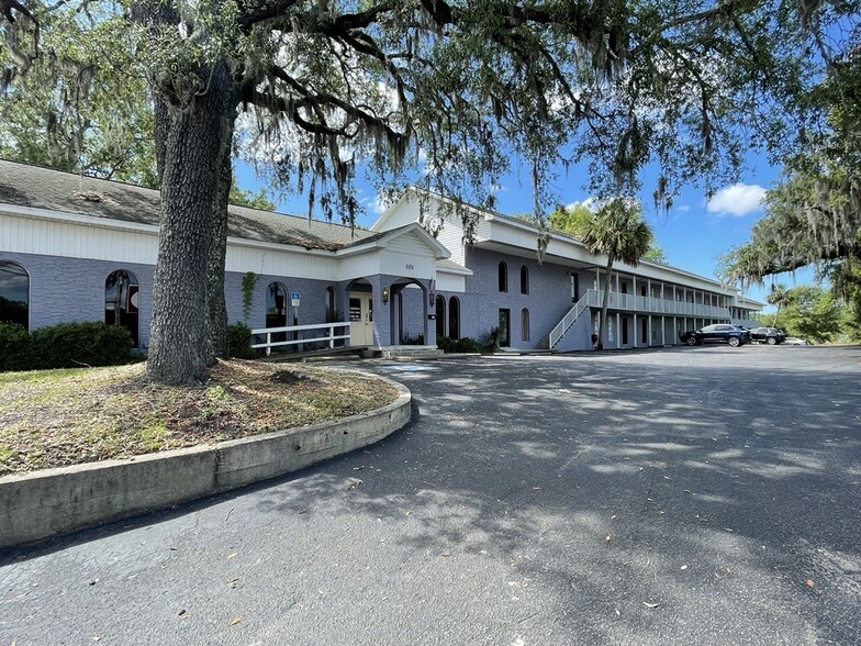 203 John Sims Pky, Niceville, FL for sale - Building Photo - Image 1 of 1