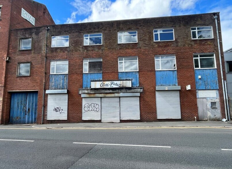 22 Spa Rd, Bolton for sale - Primary Photo - Image 1 of 1