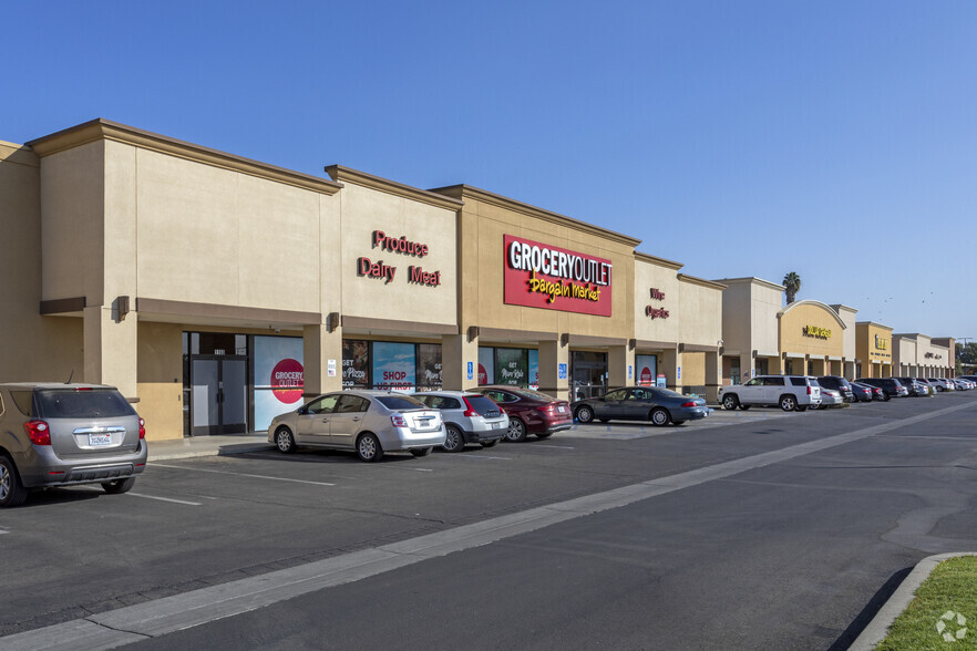 1104-1290 N Lemoore Ave, Lemoore, CA for rent - Building Photo - Image 2 of 4