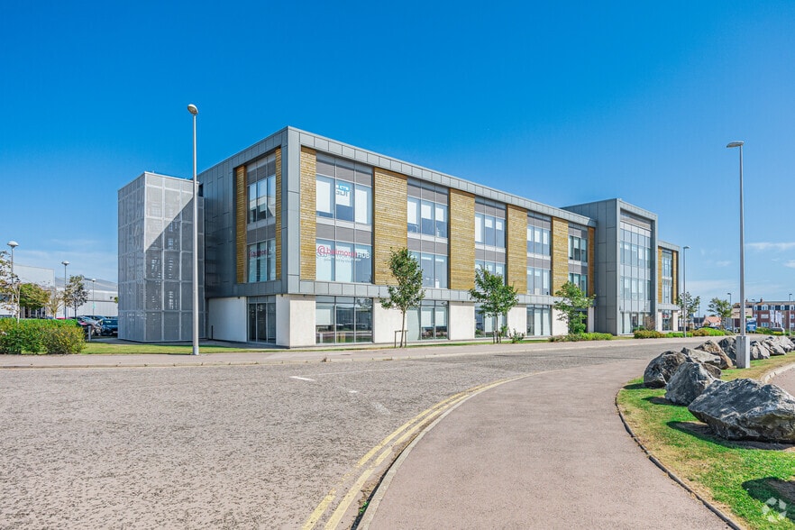 1 Balmoralhub Wellington Rd, Aberdeen to rent - Building Photo - Image 2 of 2