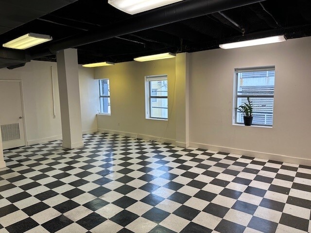 1245 Washington Ave, Miami Beach, FL to rent - Interior Photo - Image 3 of 11