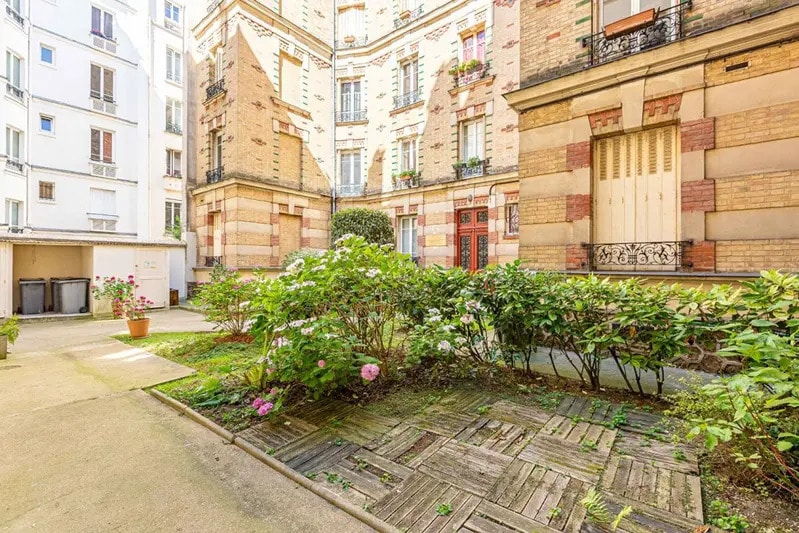 Build-to-Rent in Neuilly-sur-Seine for sale Building Photo- Image 1 of 11