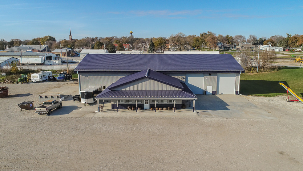 101 Barrier Ln, Neola, IA for sale - Building Photo - Image 1 of 1