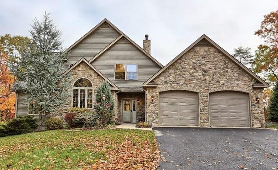 12917 Ridgewood Dr, Hesston, PA 16647 UK