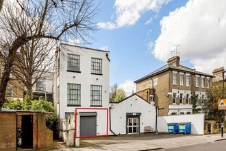 21-22 Turle Rd, London to rent Interior Photo- Image 1 of 5