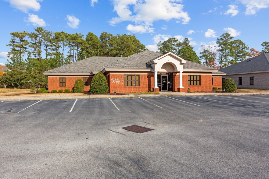 2414 Emerald Pl, Greenville, NC for sale - Building Photo - Image 3 of 57