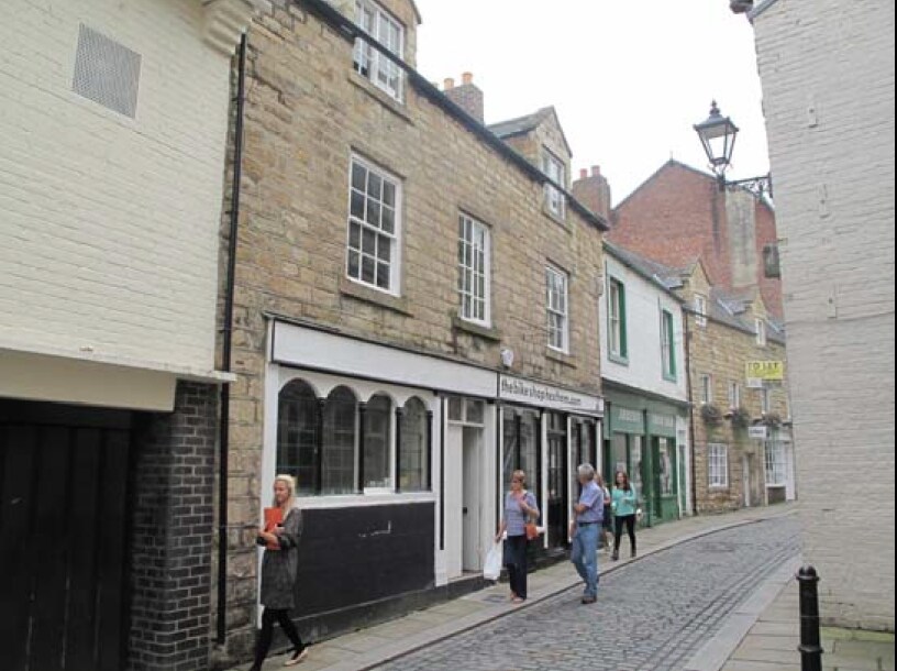 16-16B St Marys Chare, Hexham for sale Primary Photo- Image 1 of 1