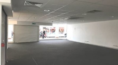 Royal Priors, Leamington Spa to rent Interior Photo- Image 2 of 2