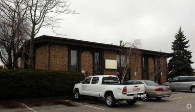 1214 Towanda Ave, Bloomington, IL for sale Primary Photo- Image 1 of 1