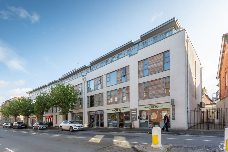 Corporation St, Taunton for rent - Primary Photo - Image 1 of 2