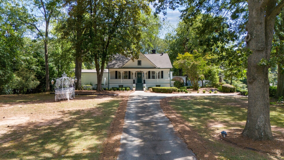 5459 E Mountain St, Stone Mountain, GA for rent - Building Photo - Image 1 of 7