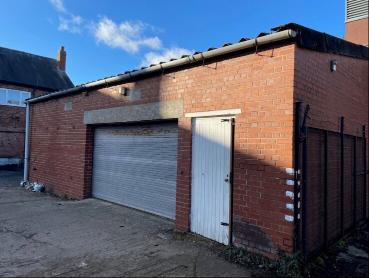 147-149 Tang Hall Ln, York for sale - Primary Photo - Image 1 of 1