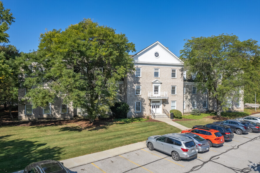 29525 Chagrin Blvd, Pepper Pike, OH for sale - Primary Photo - Image 1 of 1