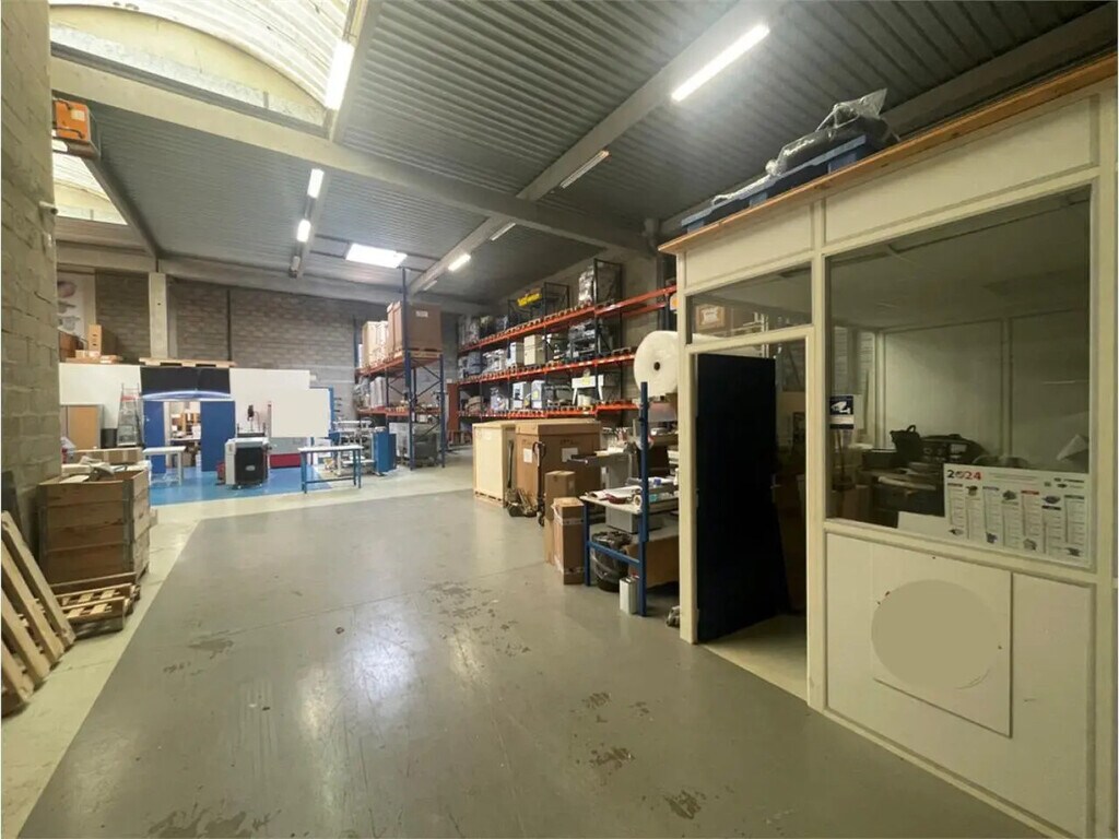 Vente Local d'activités 628 m² - Photo 1
