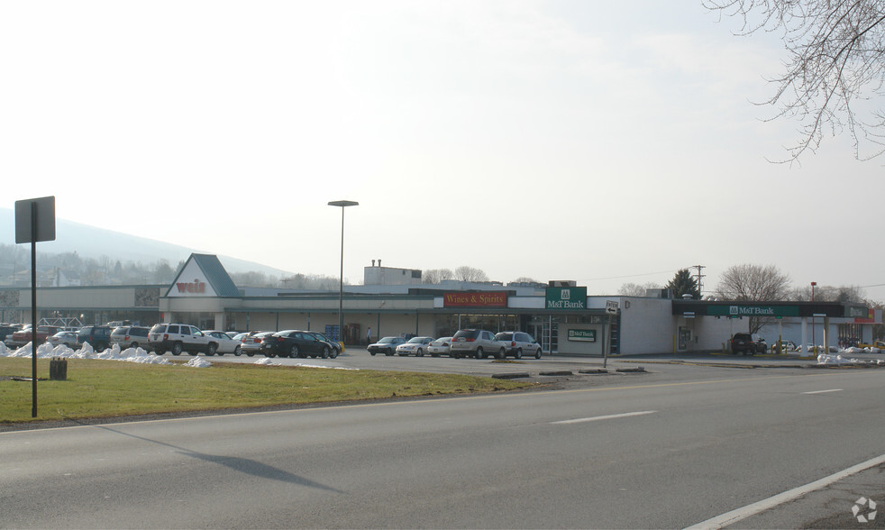 601-615 Pleasant Valley Blvd, Altoona, PA for sale - Building Photo - Image 1 of 1