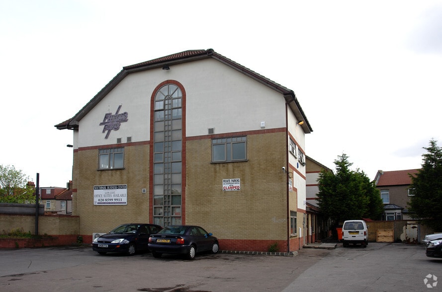 298-310 Green Ln, Ilford to rent - Building Photo - Image 2 of 6