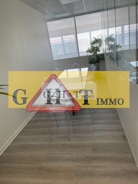 Location Bureaux 25 m² - Photo 1