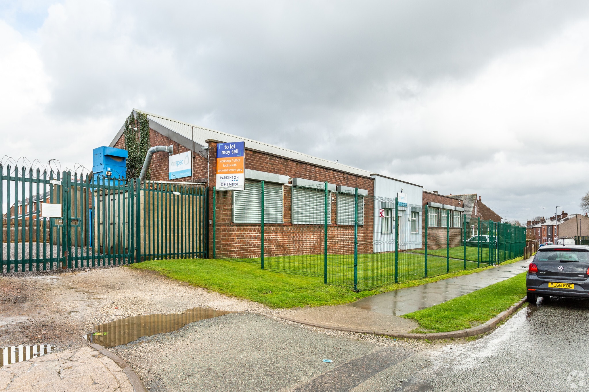 Leopold St, Wigan to rent Primary Photo- Image 1 of 3