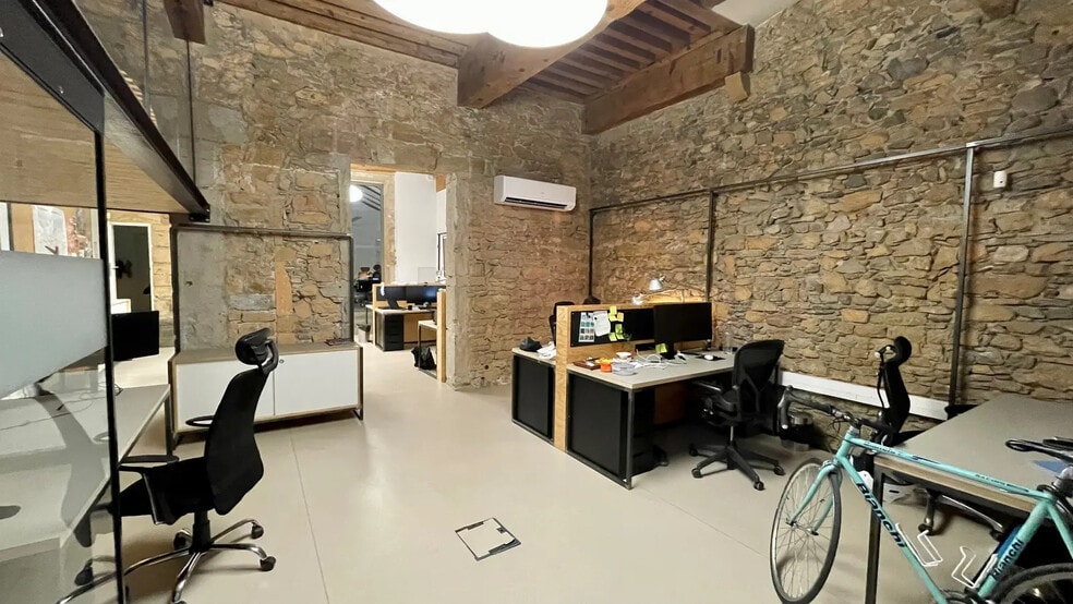 Build-to-Rent in Lyon for sale - Building Photo - Image 2 of 8