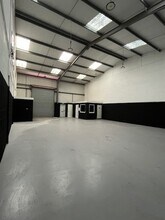 5 Hawkins Ln, Burton On Trent to rent Building Photo- Image 1 of 2