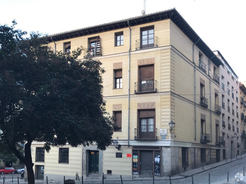 Plaza de la Cruz Verde, 1, Madrid, Madrid for sale - Building Photo - Image 2 of 2