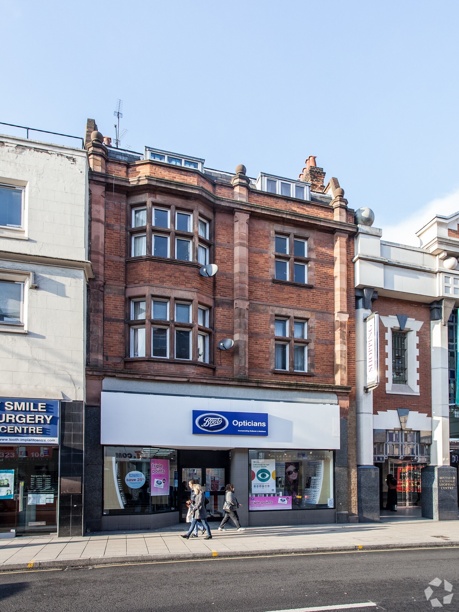 Putney High St, London for sale Primary Photo- Image 1 of 1