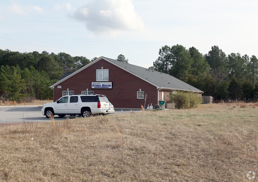 6977 Nexus Ct, Fayetteville, NC for rent - Building Photo - Image 3 of 11