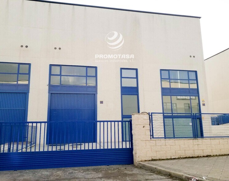 Industrial in Rivas-Vaciamadrid, Madrid to rent - Building Photo - Image 1 of 2