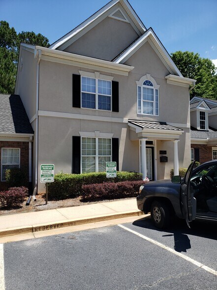 1 Huntington Rd, Athens, GA for rent - Building Photo - Image 1 of 4