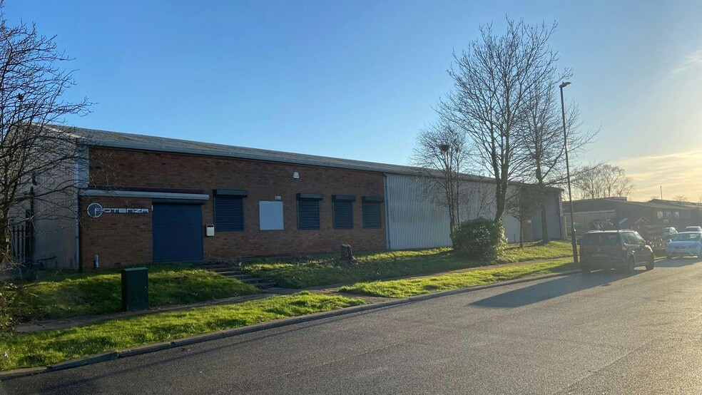 Curriers Clos, Coventry to rent - Building Photo - Image 1 of 16