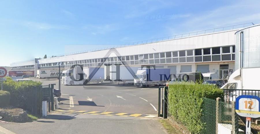 Industrial in Marly-la-Ville to rent Building Photo- Image 1 of 4