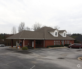 More details for 105 N Park Trl, Stockbridge, GA - Office/Retail for Rent