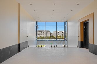 18 Cox Cro Rd, Toms River, NJ to rent Interior Photo- Image 2 of 4