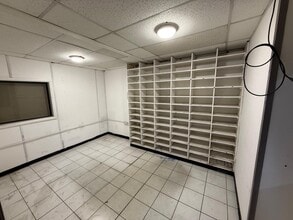 18 Wadsworth Rd, Greenford to rent Interior Photo- Image 2 of 8