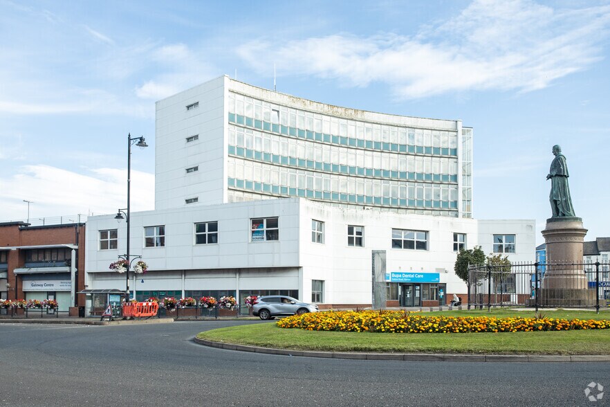 Duke St, Barrow In Furness to rent - Building Photo - Image 2 of 9