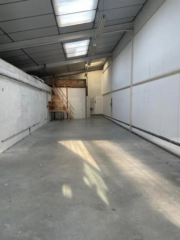 21 Allée Du Bois De La Bauche, Carquefou to rent Building Photo- Image 1 of 5