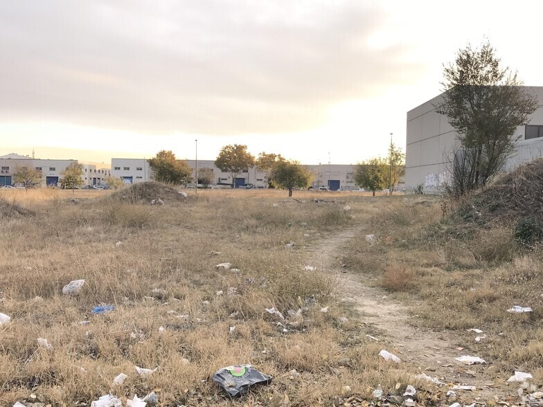 Calle de Piñuécar, 33, Madrid, Madrid for sale - Building Photo - Image 3 of 3