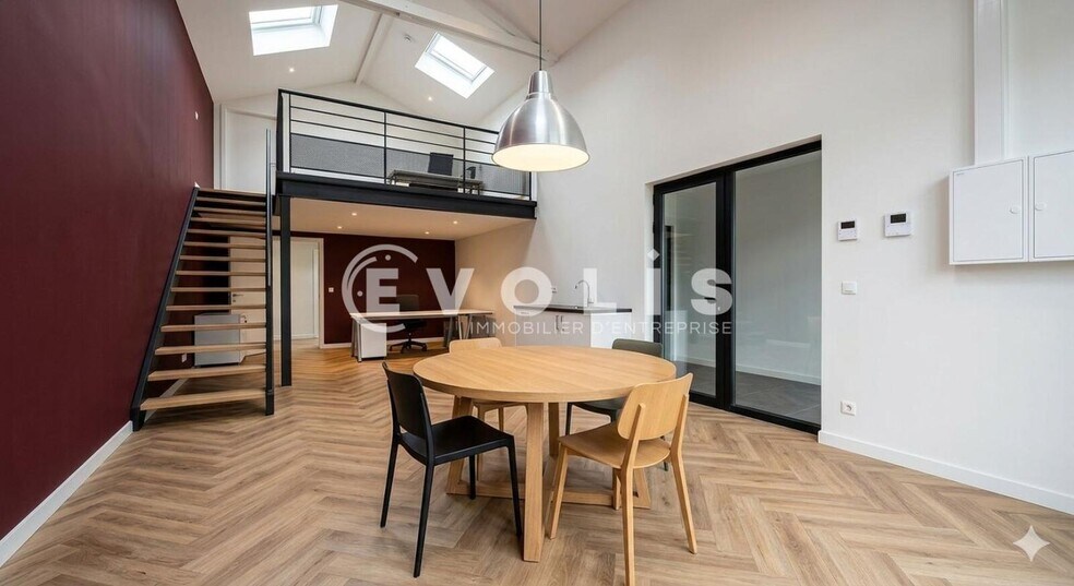 Office in Montrouge to rent - Interior Photo - Image 3 of 9