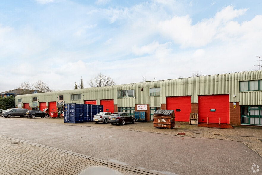Tolpits Ln, Watford for sale - Primary Photo - Image 1 of 1