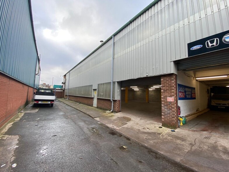 Toll Point Lichfield Rd, Brownhills for rent - Building Photo - Image 2 of 4