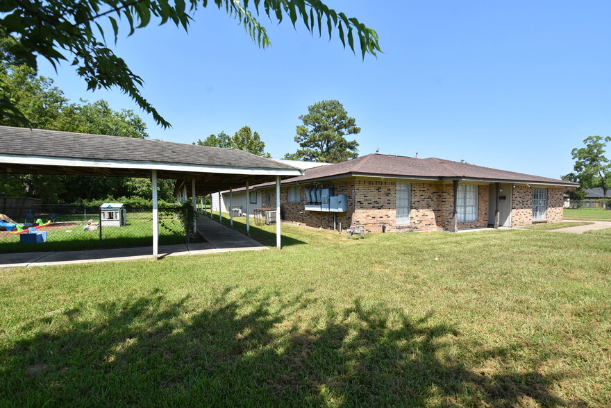 736 Wilson Rd, Humble, TX for rent - Building Photo - Image 3 of 26