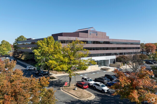 More details for 381 Elden St, Herndon, VA - Office for Rent